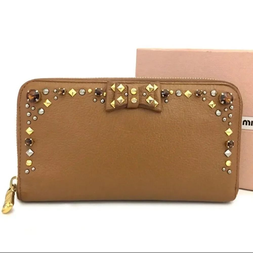 Authentic MIU MIU Ribbon Leather Zip Long Wallet/S2257. 194